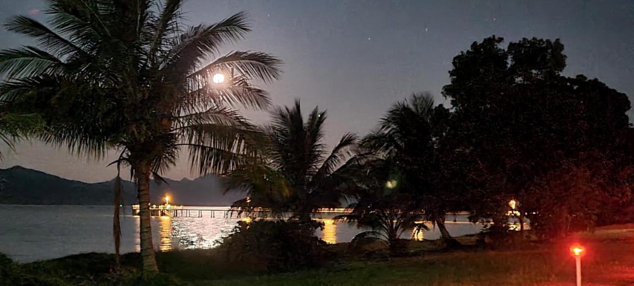 Cardwell Beachfront Motel Екстериор снимка