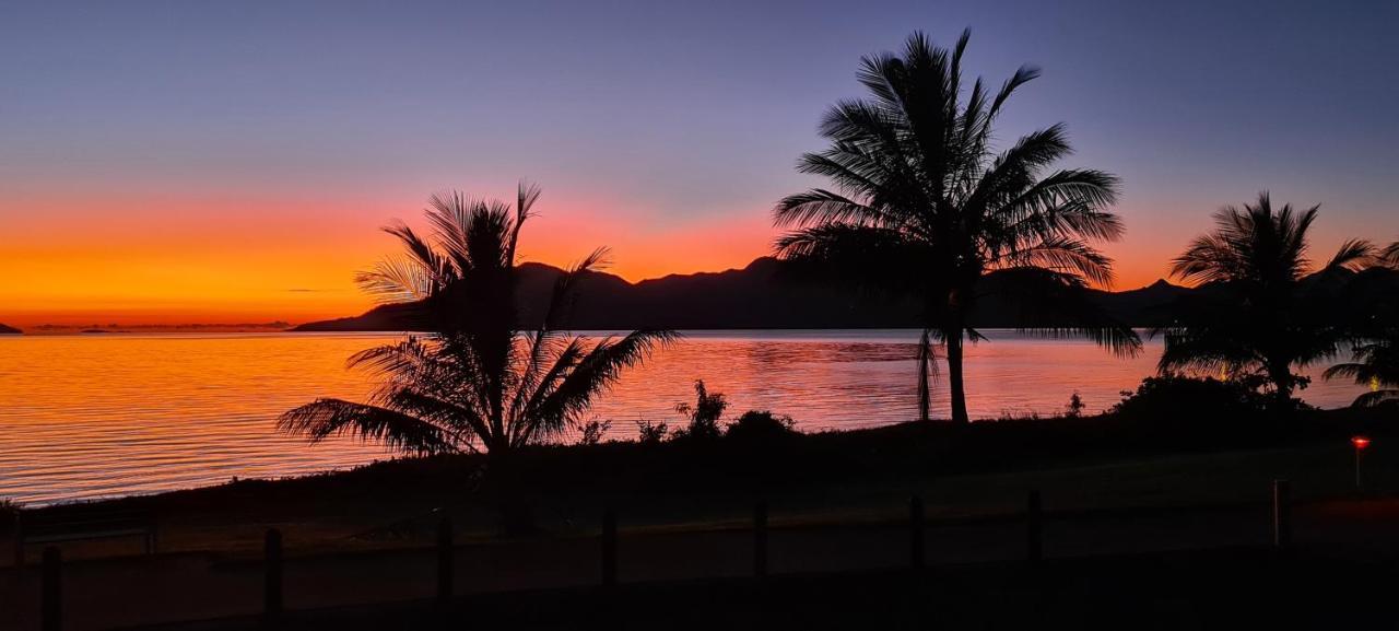 Cardwell Beachfront Motel Екстериор снимка