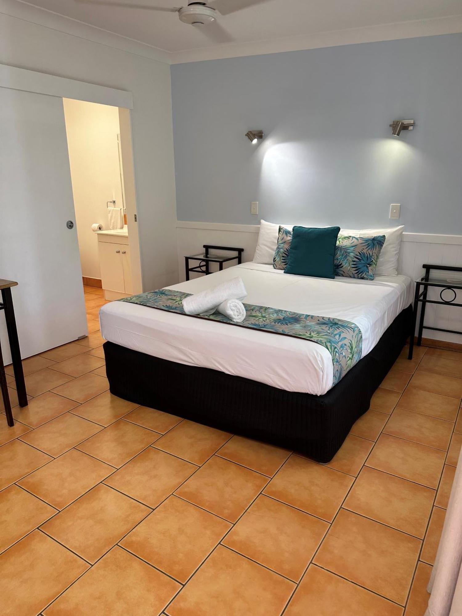 Cardwell Beachfront Motel Екстериор снимка
