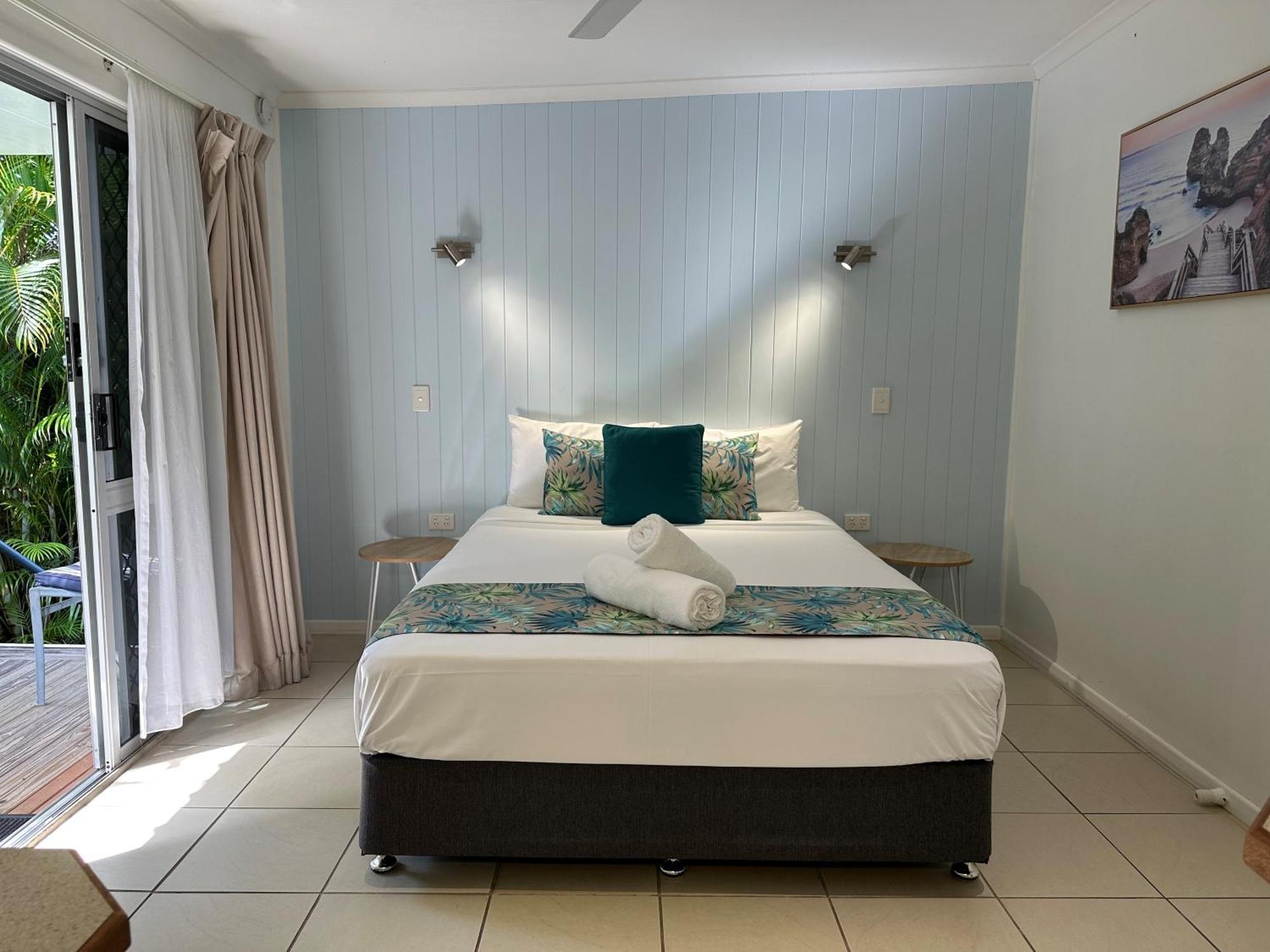 Cardwell Beachfront Motel Екстериор снимка
