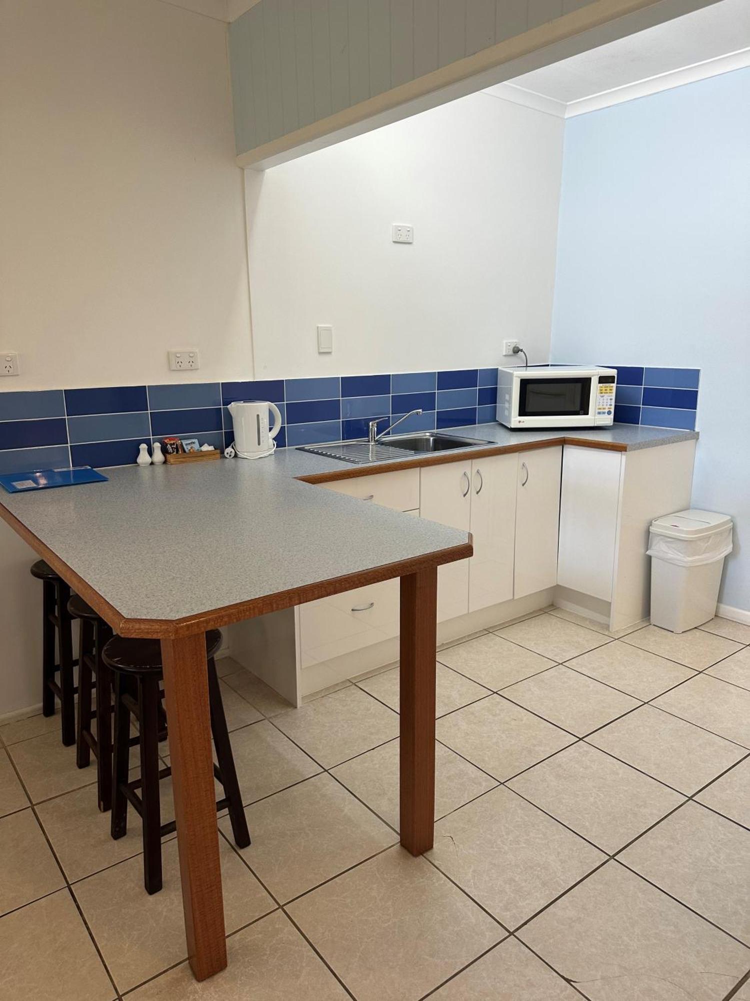 Cardwell Beachfront Motel Екстериор снимка