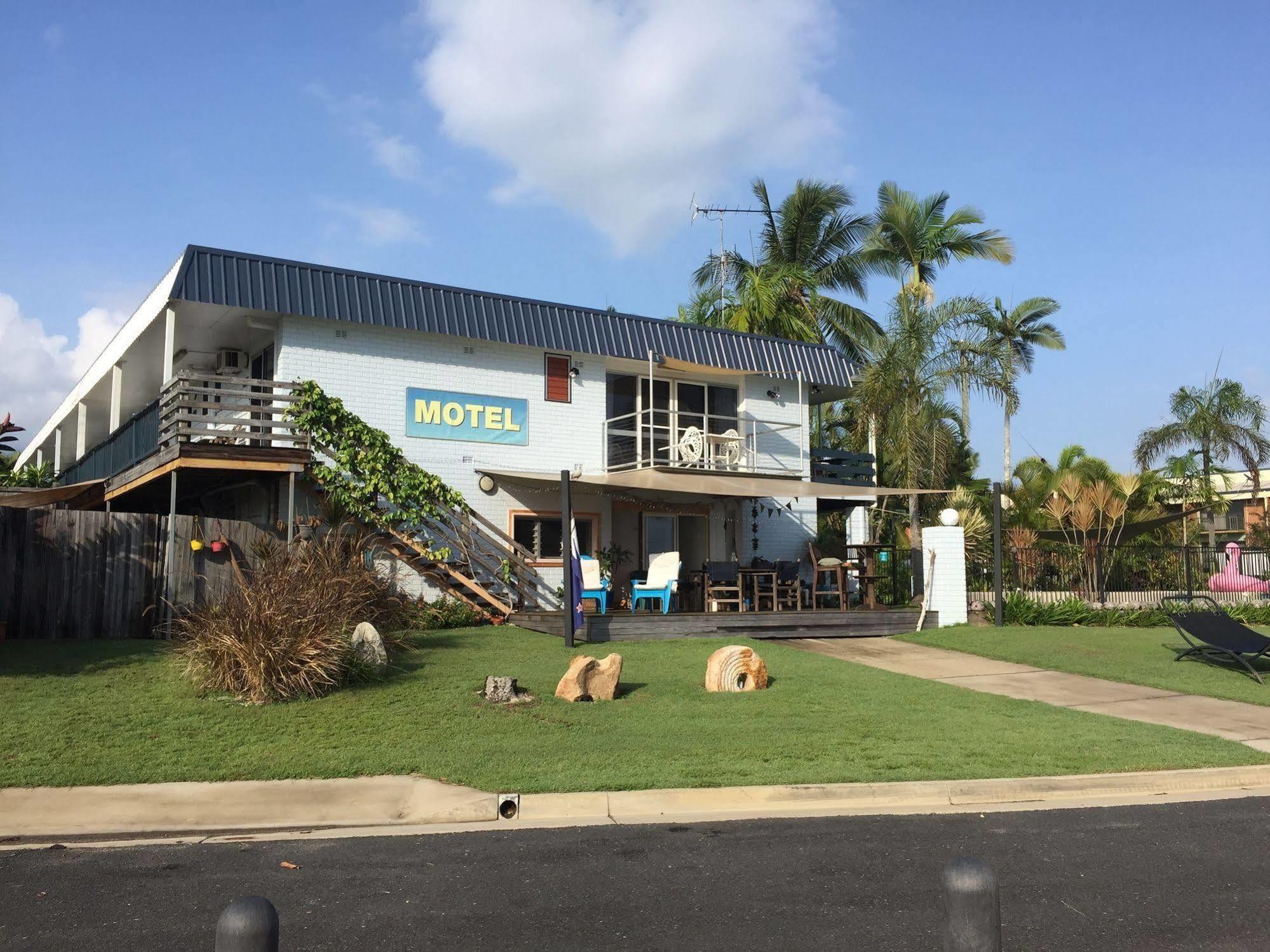 Cardwell Beachfront Motel Екстериор снимка