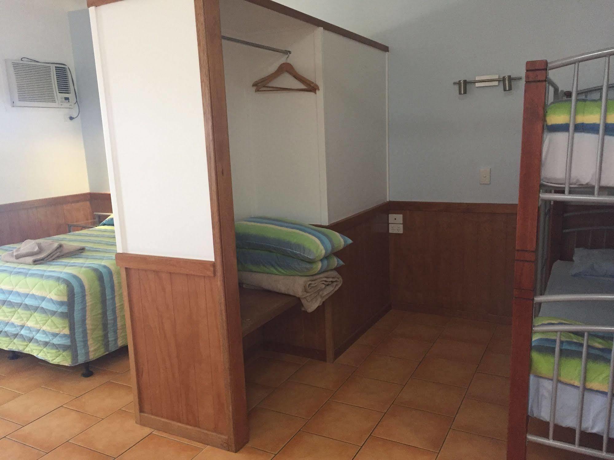 Cardwell Beachfront Motel Екстериор снимка